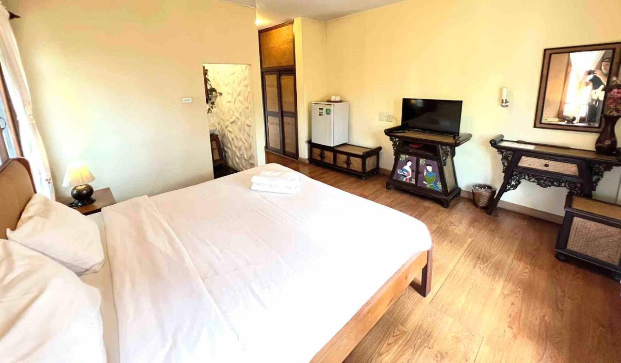 Plumeriahome Near Walking Street Chiang Mai Eksteriør billede