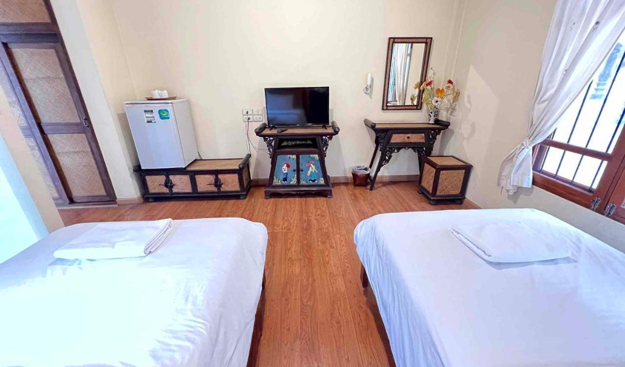 Plumeriahome Near Walking Street Chiang Mai Eksteriør billede