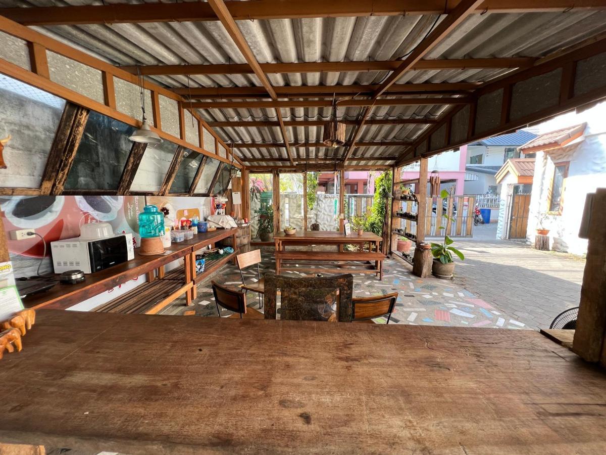 Plumeriahome Near Walking Street Chiang Mai Eksteriør billede