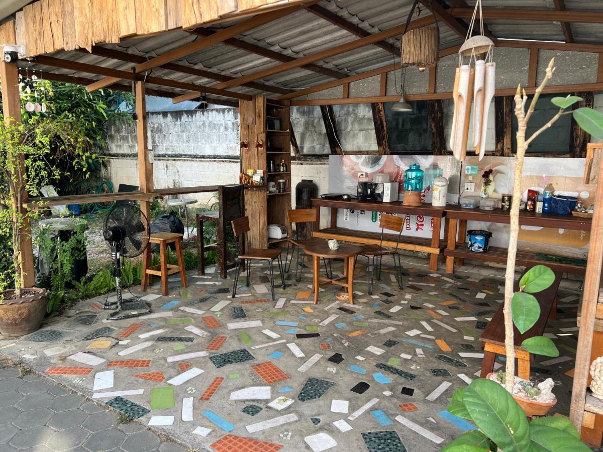 Plumeriahome Near Walking Street Chiang Mai Eksteriør billede